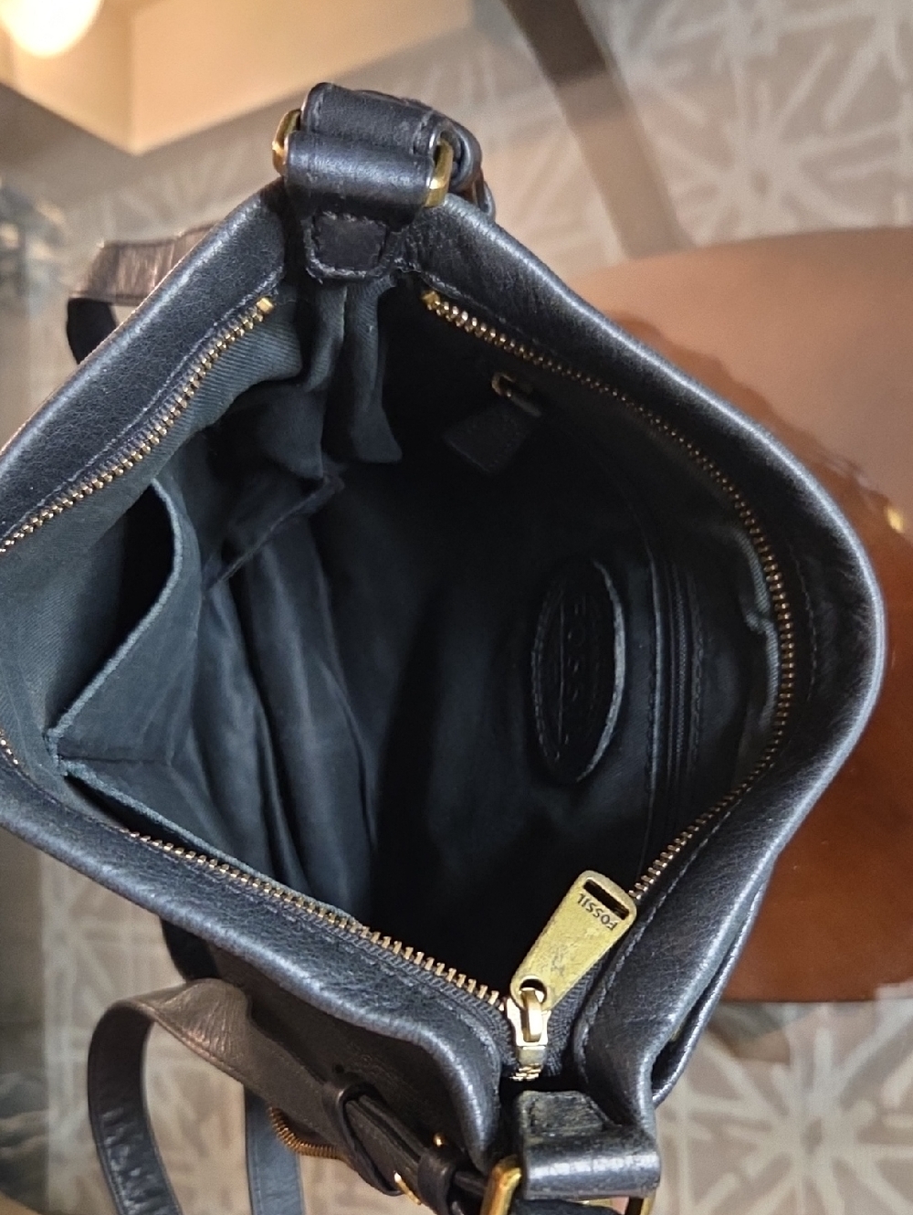 FOSSIL-Cow Leather - Picture 5 of 7